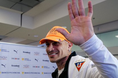 El futbolista ya está en Quito para ponerse a órdenes de Liga Universitara