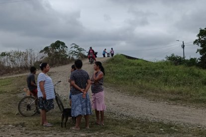Los residentes dijeron que el hecho pudo evitarse si el puente contaban con barandas.