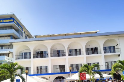 Cientos de mantences se dieron cita en el Municipio de esa ciudad.