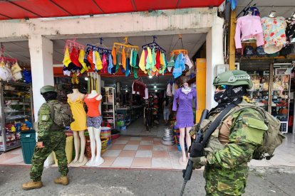 Hay una relativa calma en Esmeraldas tras desmanes.