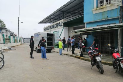 En la morgue de Ventanas fue ingresado el cuerpo del agente.