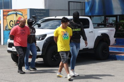 Los detenidos fueron presentados junto a las evidencias, en el Cuartel Modelo de Policía.