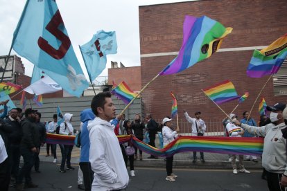 Para los expertos, el despliegue de las campañas no concuerdan con los números.