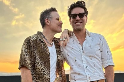 Roberto  Manrique y Oliver Ranft, cuando la relación era toda felicidad.