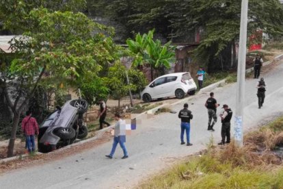 El vehículo en el cual se desplazaba la víctima se salió de la vía.