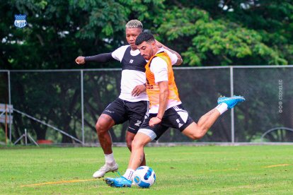 El volante uruguayo José Alberti llegó a Emelec a inicios de la temporada 2023 y no logró ganarse un puesto en el cuadro millonario.