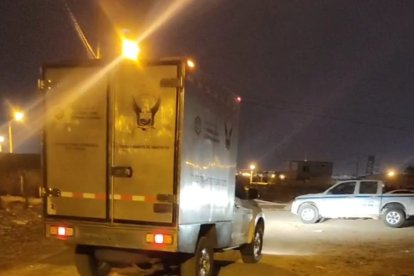 De forma preliminar, se conoció que los cuerpos registraban huellas de presuntamente haber sido degollados.