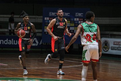 Barcelona busca acceder, por segundo año consecutivo, a la final de la Liga BásquetPro.