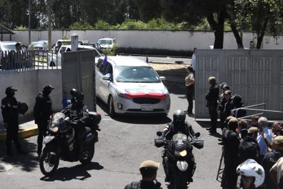 El cuerpo de Villavicencio será velado en Memorial de Quito.