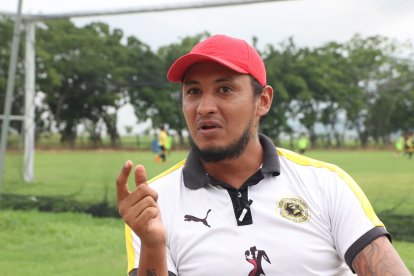 El zaguero ecuatoriano se dio a conocer en Emelec, equipo en el que estuvo entre 2006 y 2011.