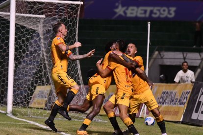 A pesar de que fue superado físicamente, Barcelona sacó un empate ante Delfín, en Portoviejo.