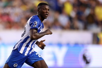 Moisés Caicedo dejó el Brighton para fichar por el Chelsea, que pagó 146 millones de dólares.