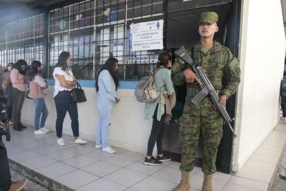 Cerca de 40 mil militares formarán   parte del contingente de seguridad en los recintos. A ellos se sumarán alrededor de 35 mil policías.