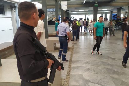 Guardias privados se sumaron a la seguridad del Estado en la Universidad Laica.