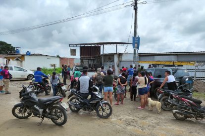 El asesinato sucedió mientras realizaba trabajos de soldadura en el balde de una camioneta