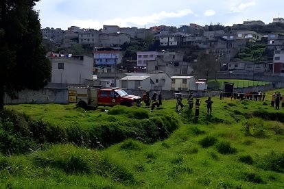 Un menor de edad fue encontrado sin vida en una quebrada del sector El Conde, del distrito Quitumbe, en el sur de Quito