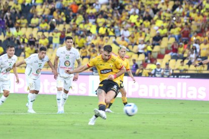 Barcelona y Mushuc Runa se disputan el liderato de la tabla de posiciones.