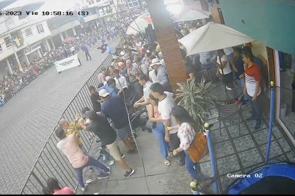 En cámaras de seguridad quedaron registrados los momentos de pánico, en La Troncal.