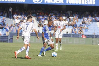 Emelec y Delfín se miden este domingo 27 de agosto en el Capwell.