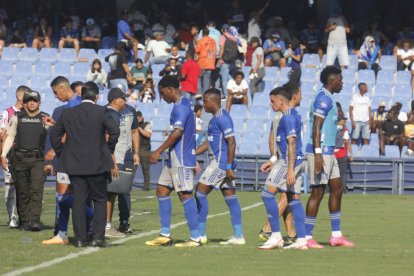 Emelec atraviesa por una larga ‘sequía’ de victorias. Con la caída ante Delfín, acumuló su sexto partido sin celebrar un triunfo.