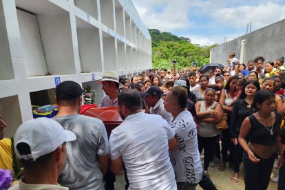 Los restos de la uniformada fueron sepultados este 28 de agosto.