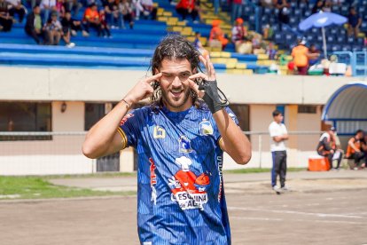 Diego Castelli el nuevo grito de gol del Delfín.