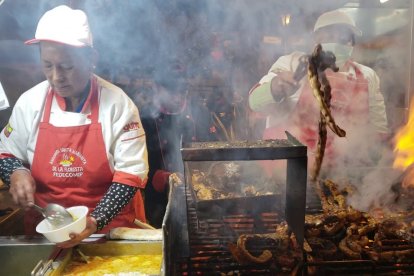 Las tripas más famosas de Quito se venden el parque Navarro, barrio La Vicentina, conocido como el ‘parque de las tripas’.