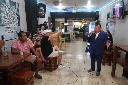 Los que llegaron hasta Los Compitas Micheleros se llevaron la sorpresa de ver en vivo y en directo a Cecilio Alva.