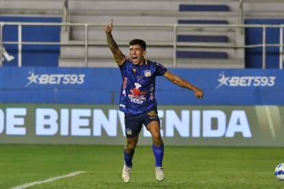 El argentino Brian Oyola marcó el único gol, con el que Delfín venció a Independiente del Valle.