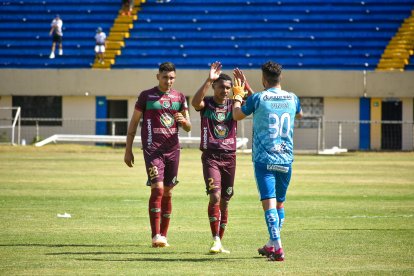Festejo de Mushuc Runa de visitante en Loja, vencieron 1-0 a Libertad.