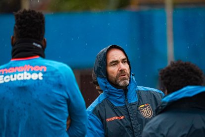 El estratega español Félix Sánchez alista el elenco Tricolor, para medir a la selección de Argentina, en el arranque de las eliminatorias.