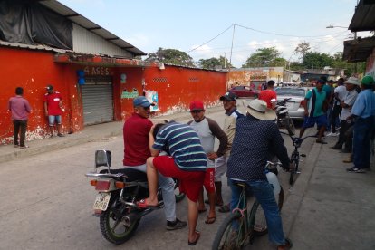 En el sitio donde ocurrió el crimen estaba con los adornos para el festejo.