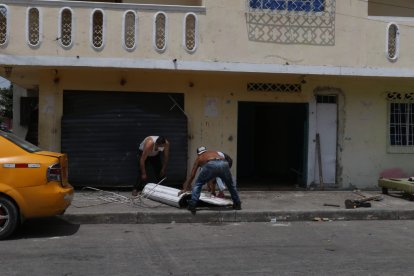 Una explosión dejó daños materiales en el Guasmo.