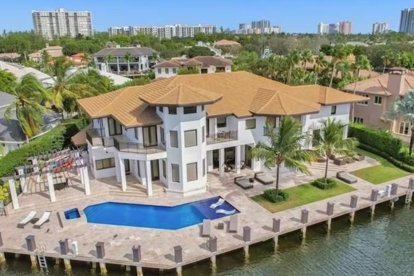 La nueva casa de Lionel Messi, en Estados Unidos, cuenta hasta con dos muelles privados.