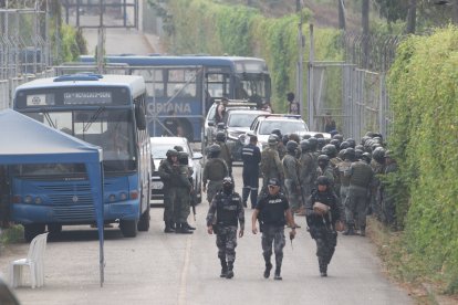 Al centro carcelario llegaron unidades policiales y militares luego de la alerta.