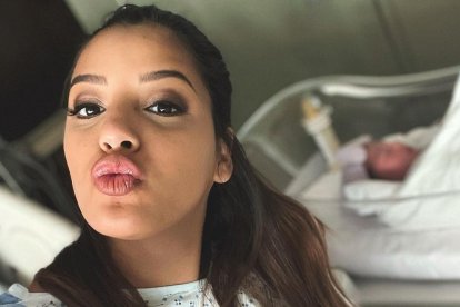 Grace Castro con su segunda hija Ariah Grace, en Nueva Jersey