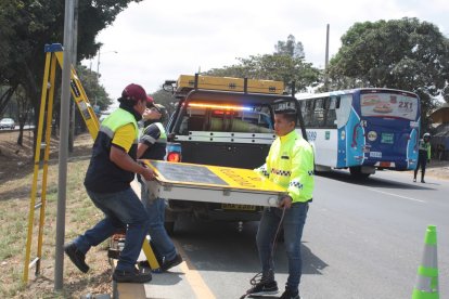 La ATM desinstaló el fotorradar 'endemoniado' porque fue vandalizado. Los ciudadanos exigen a la entidad que “deje de maltratarlos” con tantas multas de transito.
