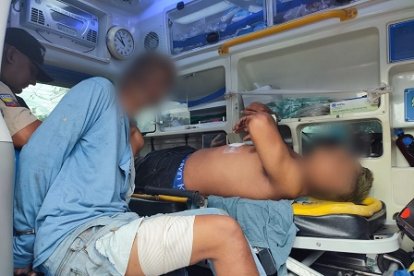 Los capturados recibieron asistencia médica luego de la detención, pues quedaron lastimados.