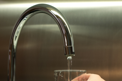 Referencial. Cuenca sufre intermitencias en el servicio de agua potable.