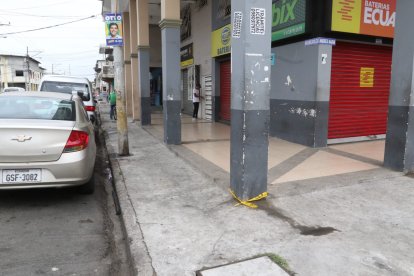 En la zona, la mañana de este sábado, se observaron marcas provocadas por los proyectiles.