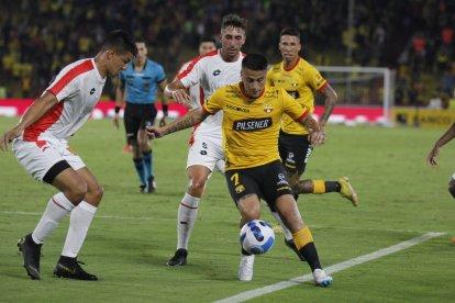 En la primera etapa, Barcelona ganó por 2-1 a Deportivo Cuenca.