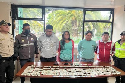 Los sospechosos de cobrar el bono solidario con cédulas falsas son de otras provincias, pero fueron capturados en Tungurahua.