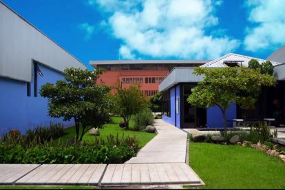 El Centro de Recreación y deporte de la Universidad de Cuenca (CREDU) fue el lugar donde se halló a la fémina.