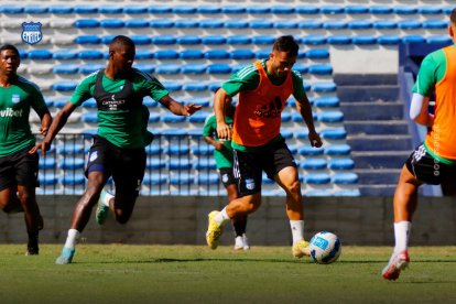 La plantilla de Emelec se alista para recibir a Mushuc Runa, en la fecha 7 de la segunda etapa de la LigaPro.