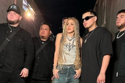 Shakira se estrena en la música norteña con El Jefe, junto al grupo Fuerza Regida.