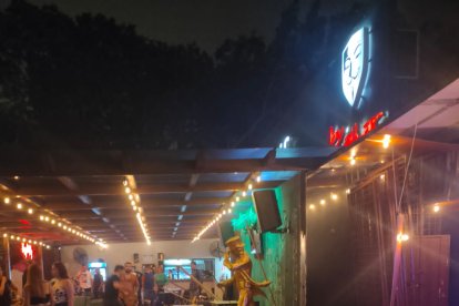 En una discoteca de Machala terminaron la farra lanzando un explosivo.