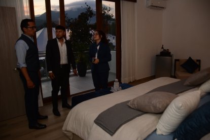 Iniciativa turística en la Ciudad Mitad del Mundo. Habitaciones de lujo.