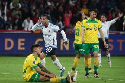 Lucas Piovi marcó el tercer gol, con el que Liga de Quito se impuso a Defensa y Justicia, en la ida de las semifinales de la Copa Sudamericana.