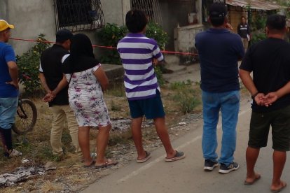 Moradores quedaron inquietos por el estado en que hallaron a la víctima.