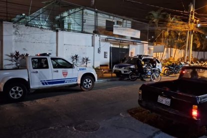 En redes sociales se viralizaron varios videos en donde se ve a las ppl salir del reclusorio